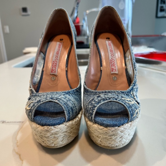 Beautiful Gianmarco Lorenzi denim and lace wedges - Picture 6 of 9
